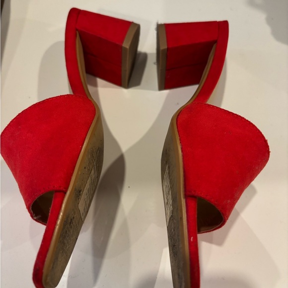Red Suede Sandals with Block Heel - Picture 3 of 5